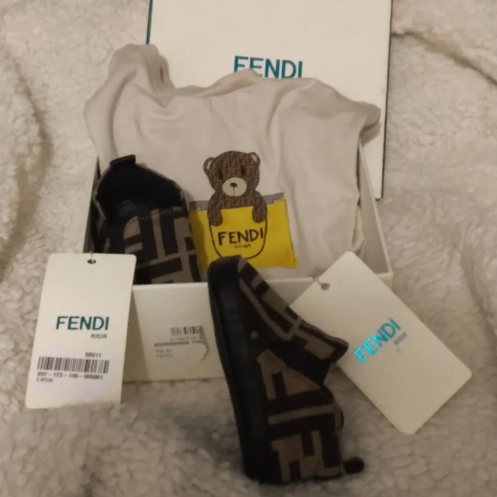 Fendi t-shirt 9 months......Fendi loafers size 16 - Picture 1 of 1